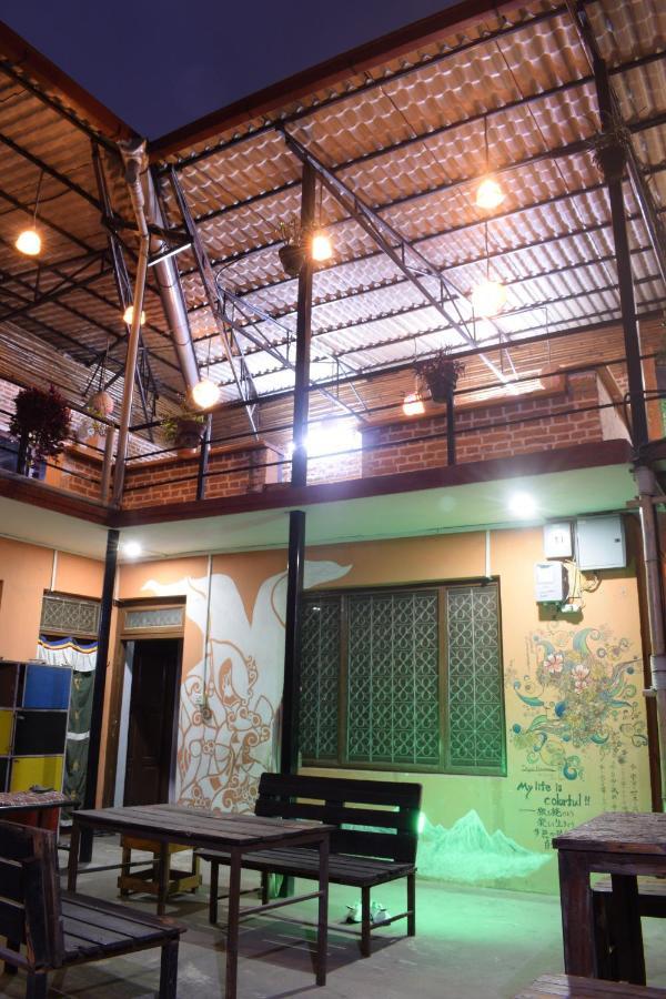 Happy Donkey Hostel Катманду Екстериор снимка