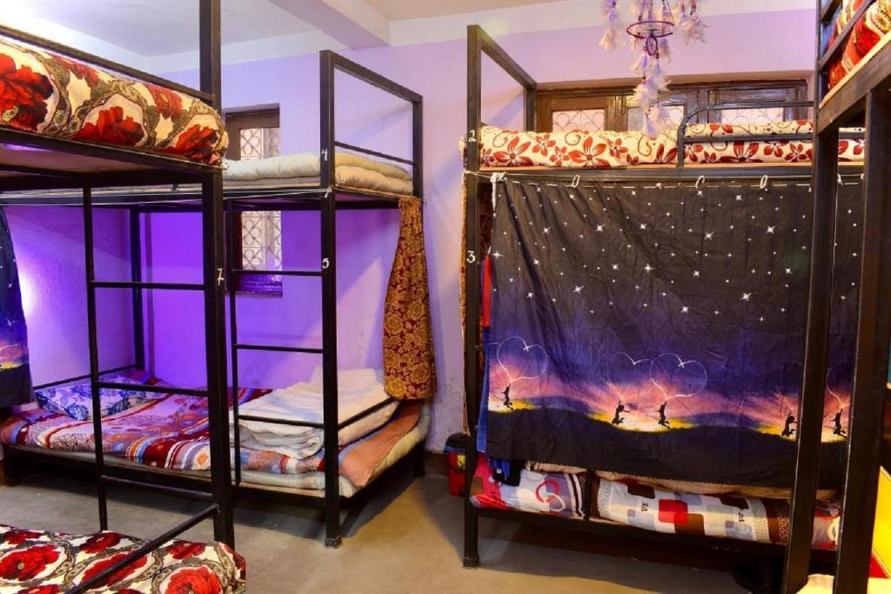 Happy Donkey Hostel Катманду Екстериор снимка