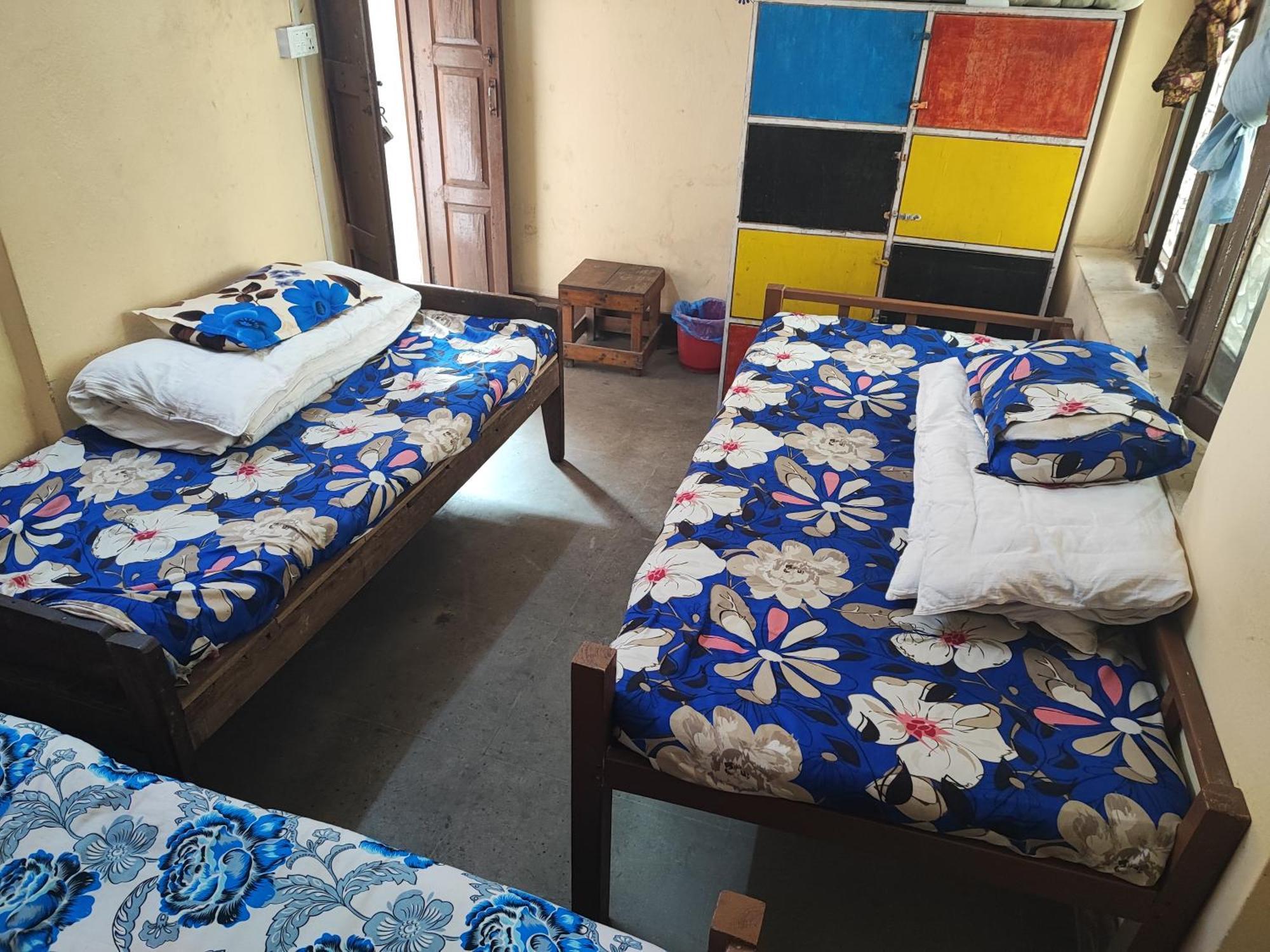 Happy Donkey Hostel Катманду Екстериор снимка